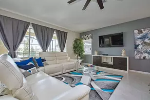 9015 Sunshine Ridge Loop, Kissimmee, FL 34747 - Photo 9