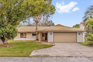 5237 Gateway Ave, Orlando, FL 32821 - Photo 1