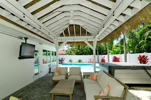 504 69th St, Holmes Beach, FL 34217 - Photo 3