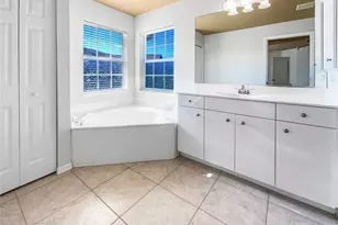 890 Morgan Towne Way, Venice, FL 34292 - Photo 17