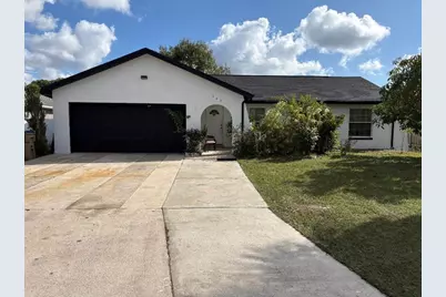 143 W Cedarwood Circle, Kissimmee, FL 34743 - Photo 1