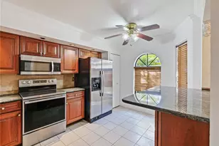 175 Crown Point Cir, Longwood, FL 32779 - Photo 5