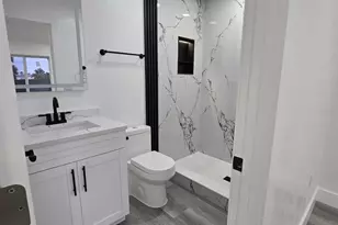 1021 Old Field Dr, Brandon, FL 33511 - Photo 13