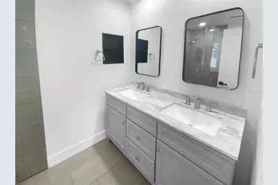 8001 13th Avenue S, Saint Petersburg, FL 33701 - Photo 19