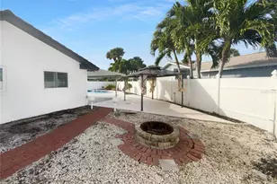 8001 13th Ave S, Saint Petersburg, FL 33701 - Photo 7