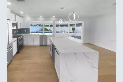 8001 13th Avenue S, Saint Petersburg, FL 33701 - Photo 23