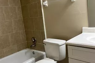 305 Helena Ct, Sanford, FL 32773 - Photo 11