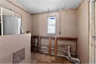 1927 7th Avenue E, Bradenton, FL 34208 - Photo 11