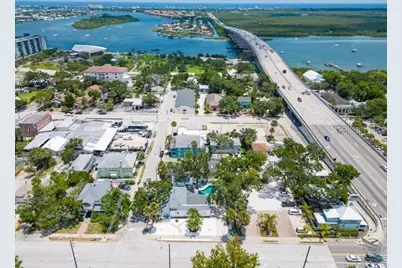 301 Live Oak Street, New Smyrna Beach, FL 32168 - Photo 25
