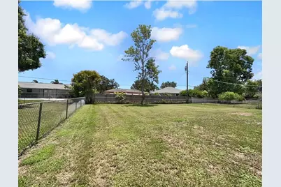 1541 SW Curry St, Saint Lucie West, FL 34983 - Photo 33