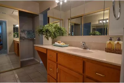 5057 Bermuda Circle #15, Orlando, FL 32808 - Photo 13
