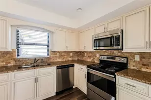 418 Duchess Dr, Lakeland, FL 33803 - Photo 7