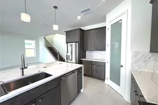 9819 Gobat Aly, Orlando, FL 32827 - Photo 7