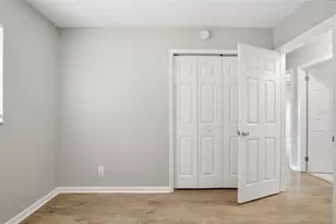 2523 Lake Ellen Cir Circle, Tampa, FL 33618 - Photo 5