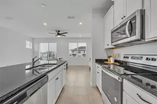 1195 Boardwalk Pl, Kissimmee, FL 34747 - Photo 17