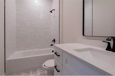 911 N New Hampshire Avenue, Tavares, FL 32778 - Photo 31