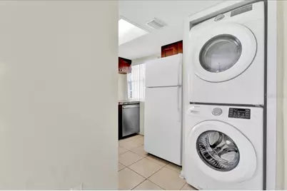 271 Caribbean Drive #Main Unit, Davenport, FL 33897 - Photo 3