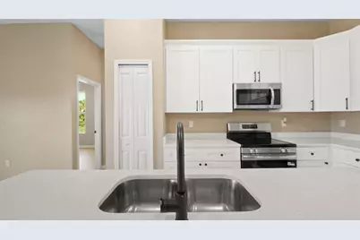 13639 Begonia Circle, Port Charlotte, FL 33981 - Photo 7