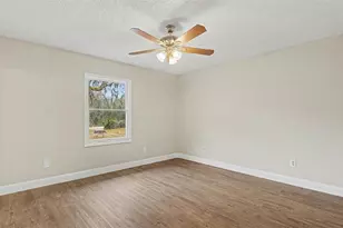 1081 SE 170th Ave, Silver Springs, FL 34488 - Photo 13