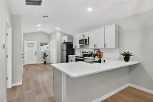 1014 E Hazzard Ave, Eustis, FL 32726 - Photo 9