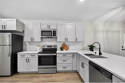 1014 E Hazzard Avenue, Eustis, FL 32726 - Photo 7