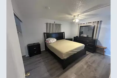 2101 Utica Drive, Sarasota, FL 34232 - Photo 11