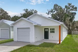 1012 E Hazzard, Eustis, FL 32726 - Photo 1