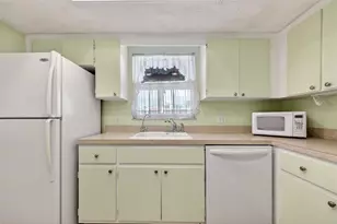 1100 E Bay Dr, Largo, FL 33770 - Photo 5