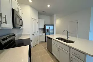 7629 Waterscape Dr, Groveland, FL 34736 - Photo 7