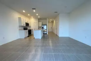 7629 Waterscape Dr, Groveland, FL 34736 - Photo 3