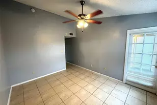 1924 Lake Atriums Cir, Orlando, FL 32839 - Photo 7