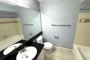 1924 Lake Atriums Cir, Orlando, FL 32839 - Photo 9