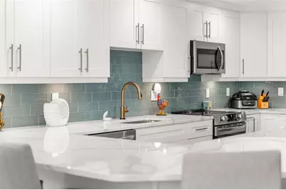 534 Pinellas Bayway S #201, Tierra Verde, FL 33715 - Photo 7