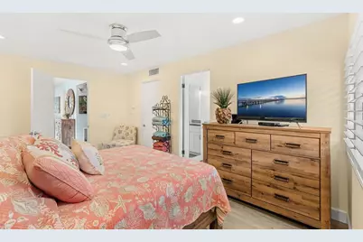 534 Pinellas Bayway S #201, Tierra Verde, FL 33715 - Photo 23