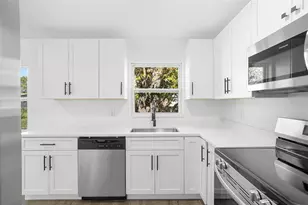 5433 Lescot Ln, Orlando, FL 32811 - Photo 5