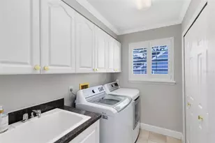 1021 Atkins Pl, Orlando, FL 32804 - Photo 7