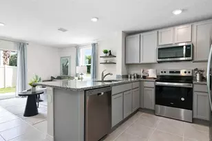 528 Zinfandel Dr, Daytona Beach, FL 32117 - Photo 5