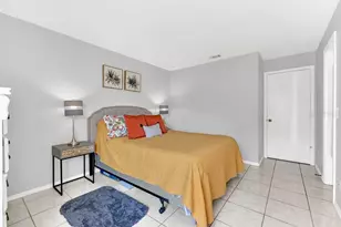 56 Silver Falls Cir, Kissimmee, FL 34743 - Photo 11