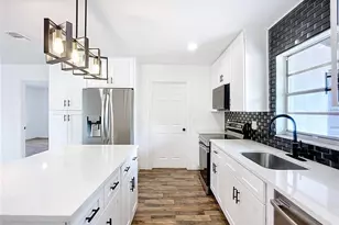 603 65th Ave Dr W, Bradenton, FL 34207 - Photo 5