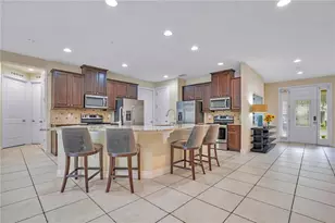 7616 Brookhurst Ln, Kissimmee, FL 34747 - Photo 5