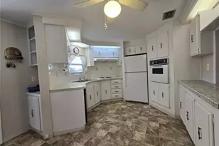 3450 N Citrus Cir, Zellwood, FL 32798 - Photo 5