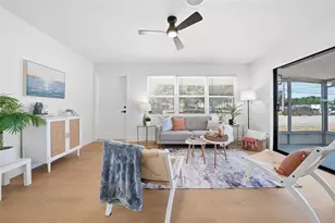 301 58th St N, Saint Petersburg, FL 33710 - Photo 5