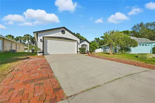 1407 Watermill Cir, Tarpon Springs, FL 34689 - Photo 3