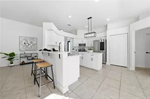 1407 Watermill Cir, Tarpon Springs, FL 34689 - Photo 11