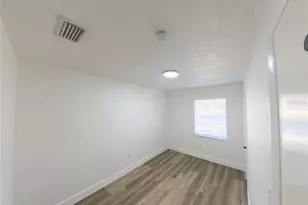 1098 Leeway Ct, Orlando, FL 32810 - Photo 17