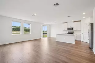 791 Sunshower Dr, Lady Lake, FL 32159 - Photo 9