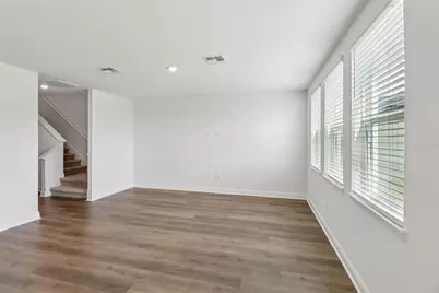 807 Sunshower Drive, Lady Lake, FL 32159 - Photo 7
