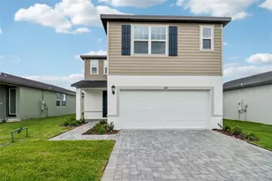 807 Sunshower Dr, Lady Lake, FL 32159 - Photo 1
