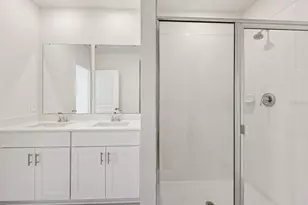 831 Sunshower Dr, Lady Lake, FL 32159 - Photo 11