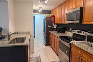 2455 Kimberly Dr, Deltona, FL 32738 - Photo 9